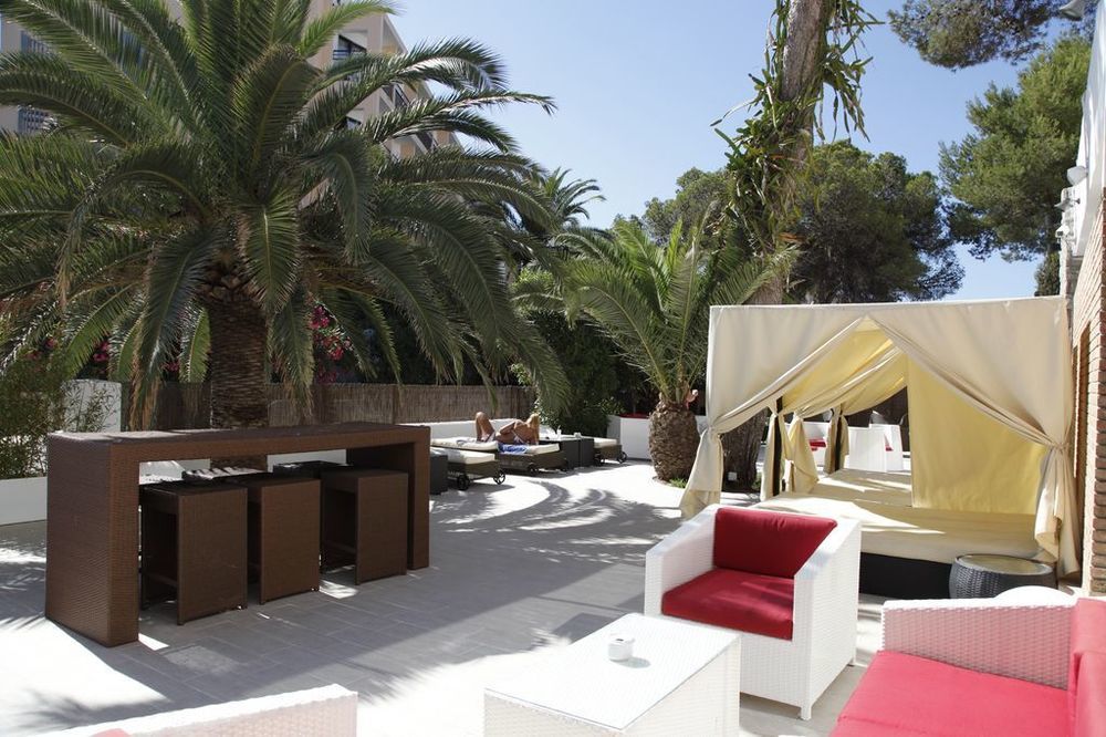 Azuline Hoteles Mar Amantis & II San Antonio Kültér fotó