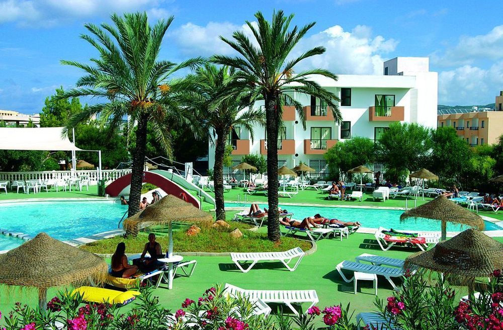 Azuline Hoteles Mar Amantis & II San Antonio Létesítmények fotó
