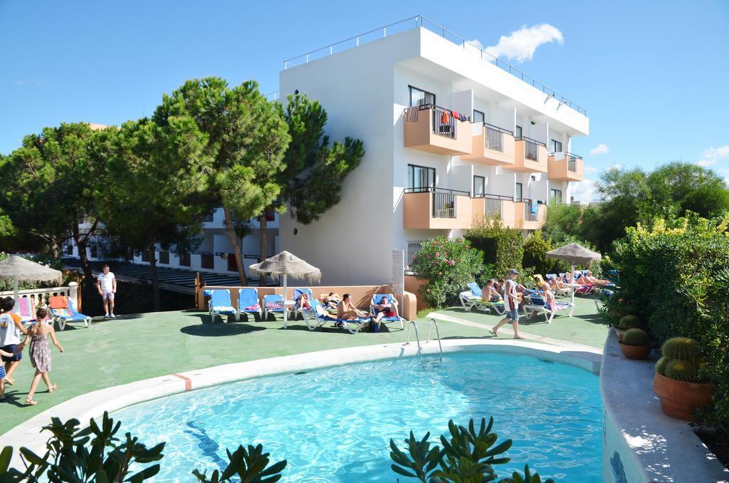 Azuline Hoteles Mar Amantis & II San Antonio Kültér fotó
