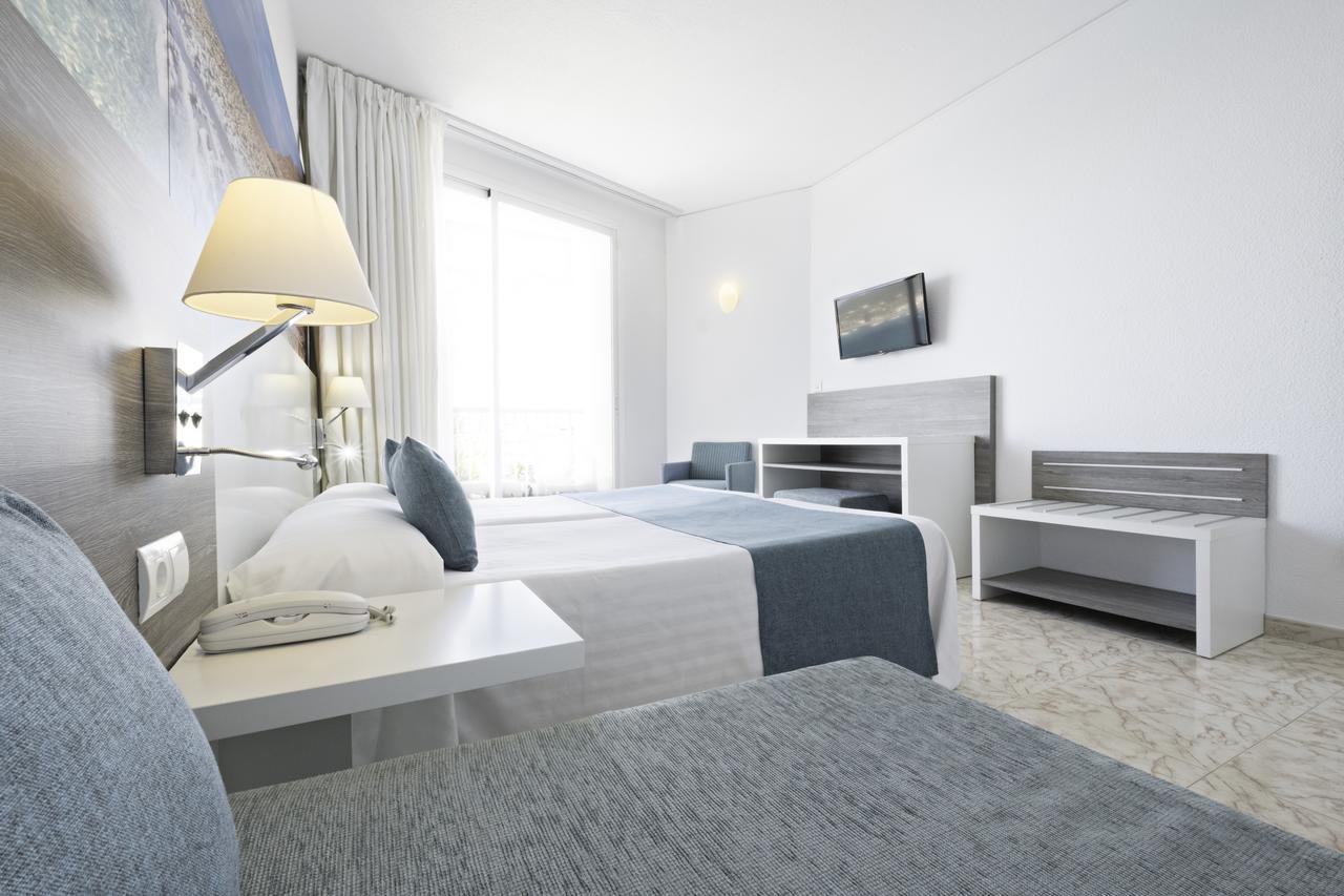 Azuline Hoteles Mar Amantis & II San Antonio Kültér fotó