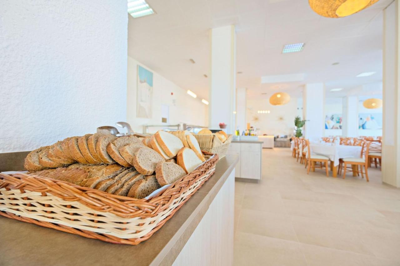Azuline Hoteles Mar Amantis & II San Antonio Kültér fotó